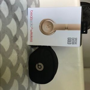 apple beats solo 3 wireless (special gold edition)